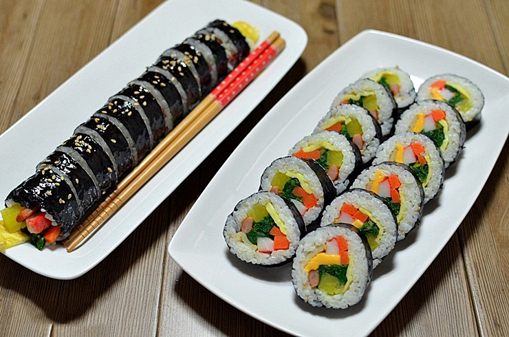 cơm cuộn kimbap truyền thống 